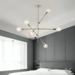 Luminaria Saku Platinium instalada en habitación de diseño neutro.