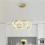 Perspectiva desde un ángulo lateral con luz encendida.