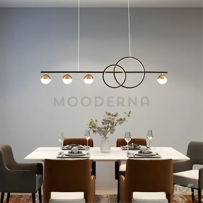 Ambiente de comedor moderno con la Luminaria Gem sobre una mesa de 6 sillas.