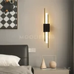 Lámpara Amanda Black and Gold instalada en habitación moderna.