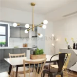 Instalada en comedor moderno de estilo abierto.