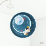 Luminaria David Scott sobre fondo blanco.