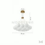 Luminaria Moon Gold con medidas reales de 100 cm de altura regulable y 75 cm de diámetro, compuesta por 19 esferas distribuidas de manera uniforme para iluminar de 14 a 18 m².