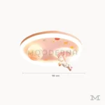 Luminaria Yluna Ponny mostrando diámetro real de 50 cm y estructura en aluminio y acrílico con luz LED incorporada, perfecta para iluminar espacios de 13 a 17 m².