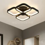 Samira Black instalada en pasillo, ofreciendo iluminación puntual y uniforme que mejora la circulación y realza el espacio sin sobrecargar el ambiente.