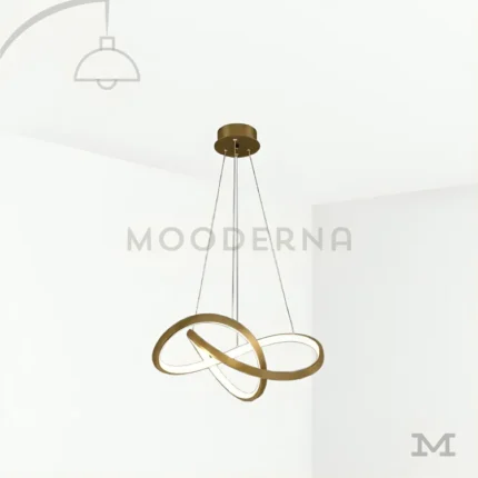 Fiore Gold en fondo blanco mostrando su diseño moderno en acabado dorado satinado, con aros LED decorativos y estructura limpia ideal para interiores elegantes.