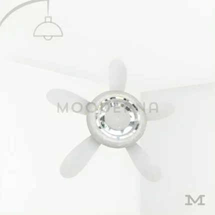 Lurey White en fondo blanco, destacando su diseño circular en acabado blanco con luz LED integrada y ventilador central.