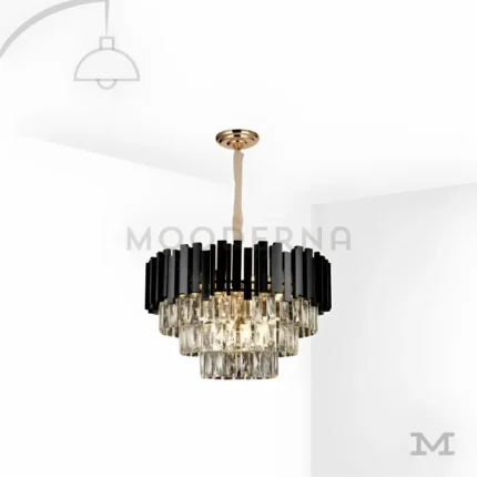 Tokio Black and Gold en fondo blanco, mostrando su diseño elegante con cristales y estructura en negro con detalles dorados.