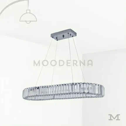 Kahori Platinum Crystal en fondo blanco, destacando su diseño alargado con cristales y acabado cromado elegante.