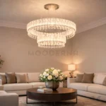 Danielle Platinum Crystal instalada en sala, aportando presencia decorativa y luz uniforme al espacio.