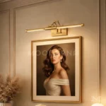 Floris Gold recargable instalada en sala, iluminando cuadros o paredes con un toque sofisticado.