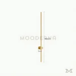 Adriany Gold recargable con medidas referenciales, destacando su formato vertical compacto y funcional.