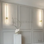 Adriany Gold recargable instalada en sala, brindando iluminación decorativa sin necesidad de conexión a luz.